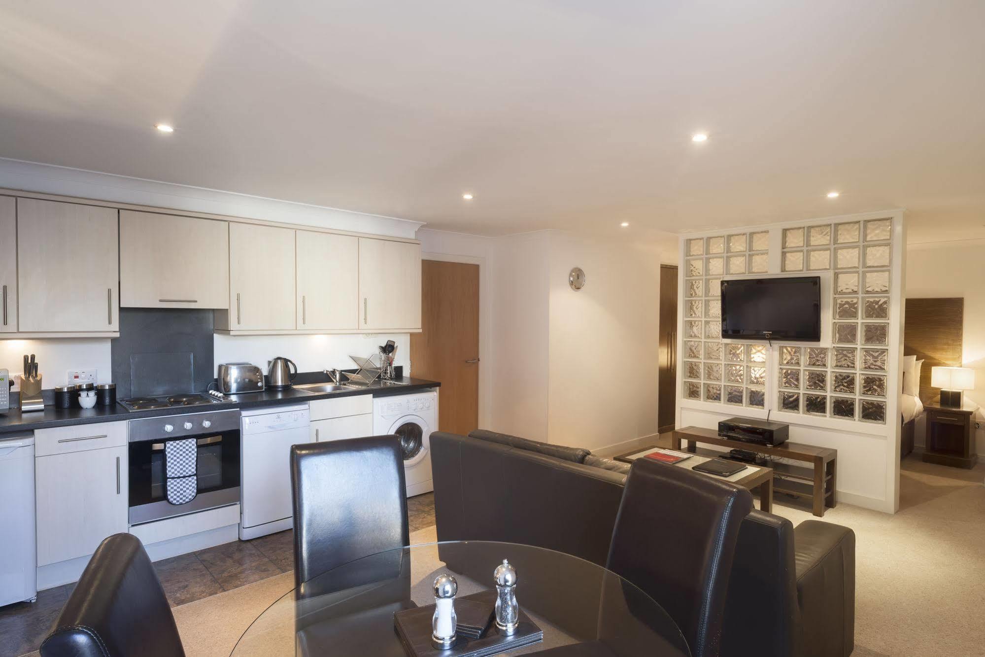 Fountain Court Apartments - Grove Executive Edinburgh Exterior photo