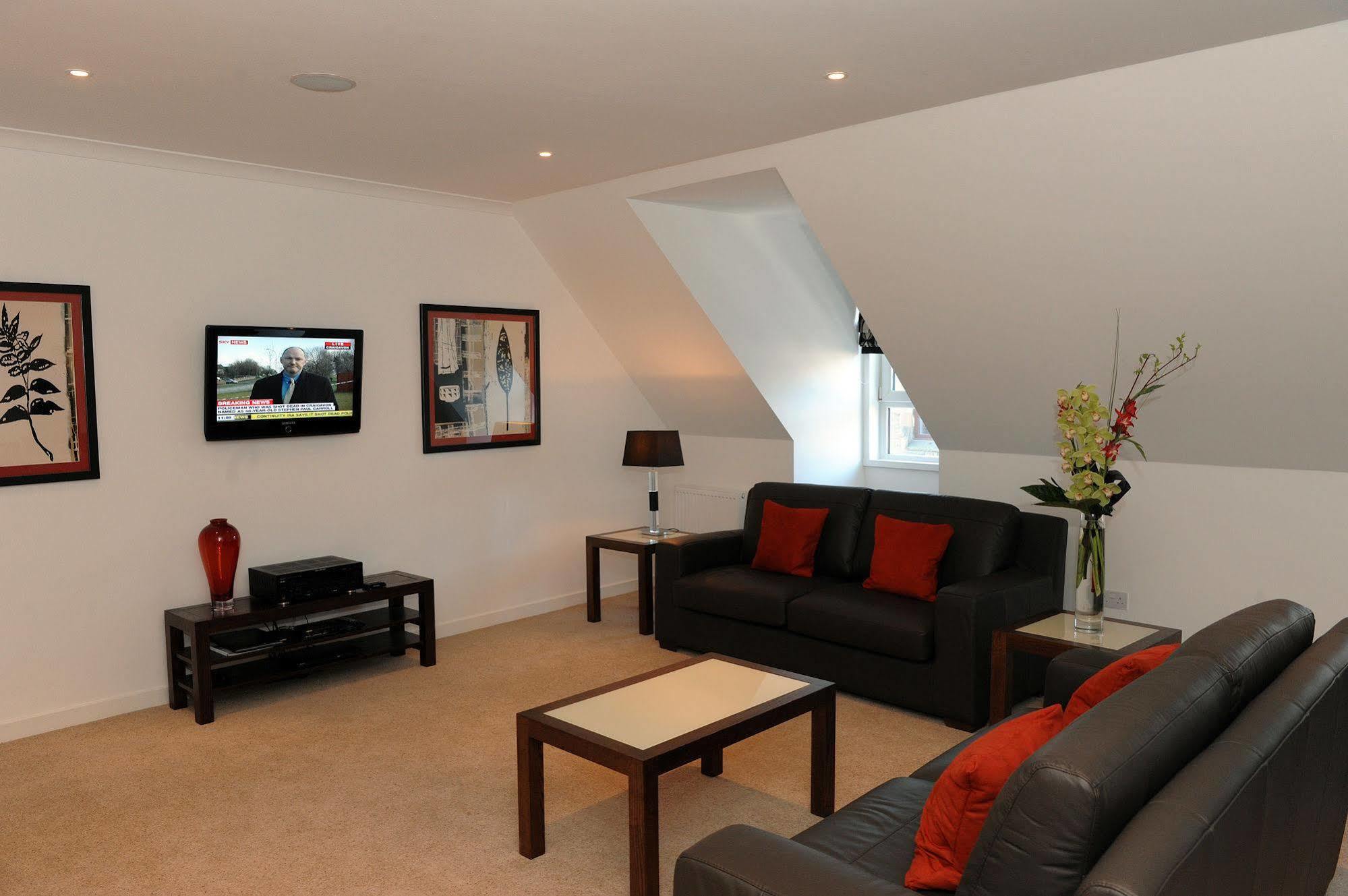 Fountain Court Apartments - Grove Executive Edinburgh Room photo